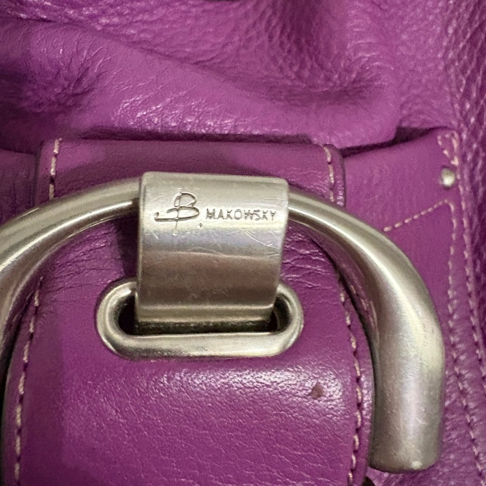 B Makowsky Crossbody Leather Handbag Purple - Picture 4 of 7